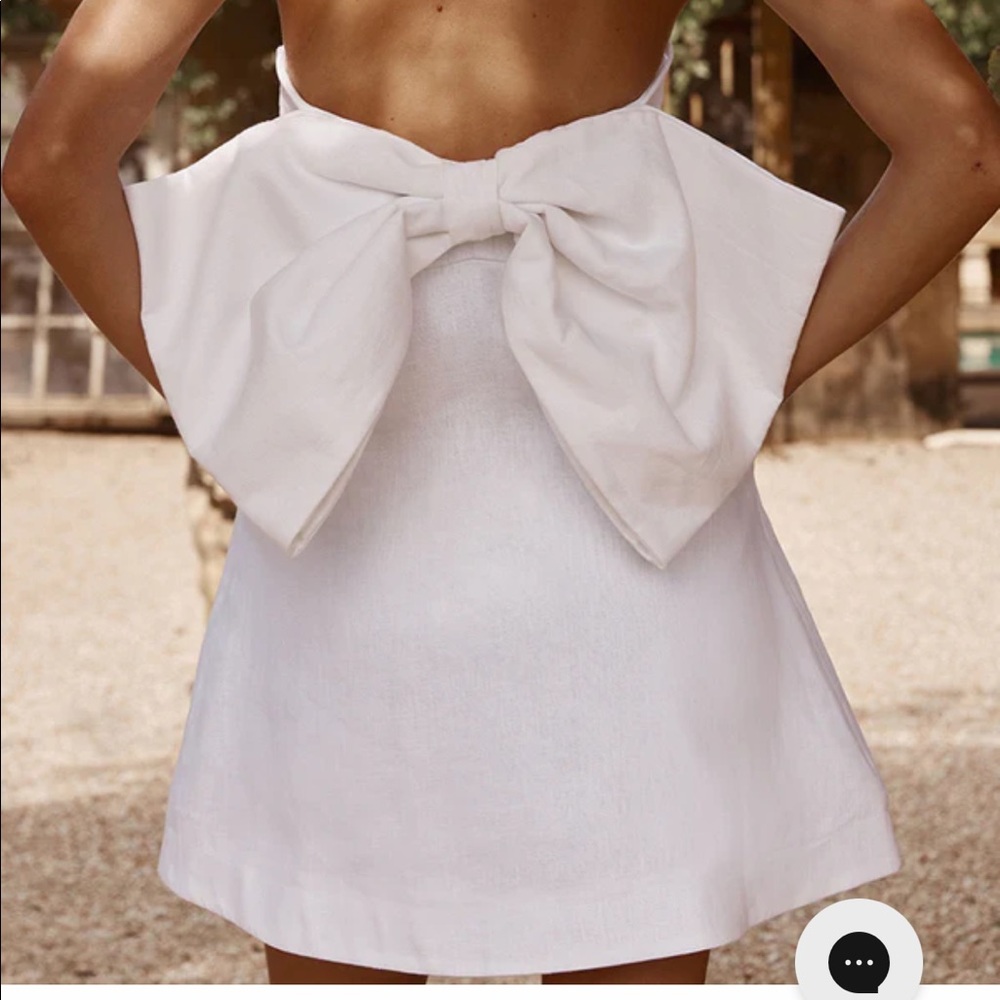 Dissh Aisle White Linen Back Bow dress size AUS 14 US 10 (fits like a 6-8) NEW